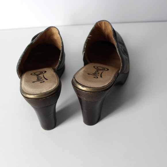 ICON Los Angeles Leather shoes slip on heels mules sz 9.5 cute dog PUG art Jeon - Picture 8 of 16